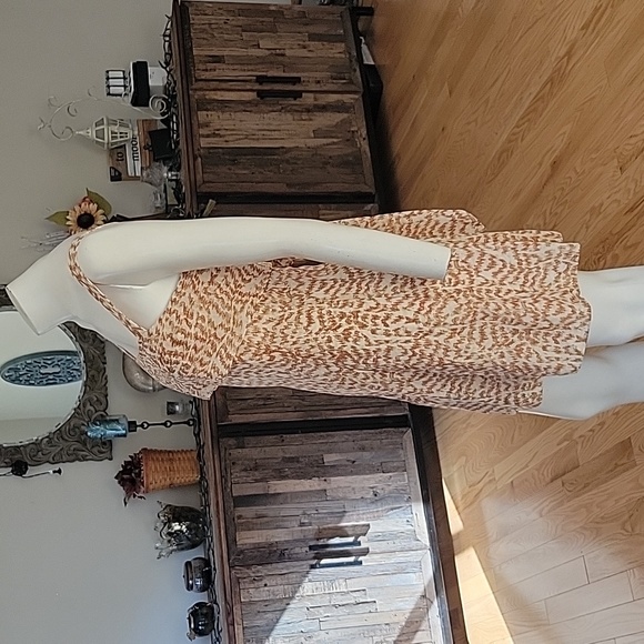 Theory Drape Fit And Flare Mini Dress in Dessert - mordernwear.com